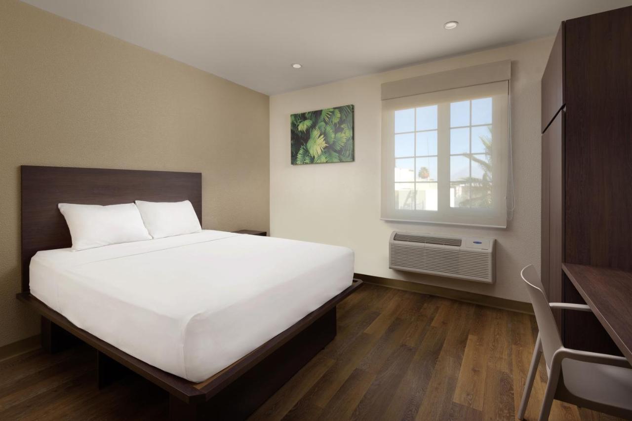 Extended Suites Tijuana Macroplaza Exteriör bild